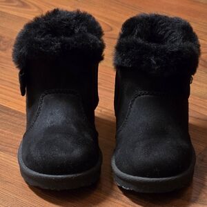 EUC Wonder Nation Black Kids Boots